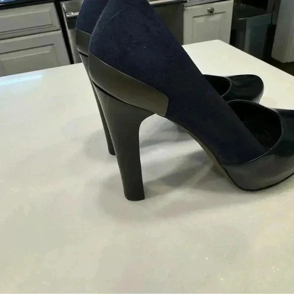 Fendi leather and suede midnight navy pumps/ heels excellent! Sz EU 36 U… - Picture 6 of 12